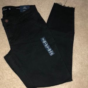 Low-Rise Super Skinny Crop Hollister Jeans